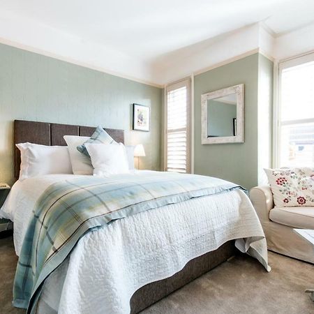 April House Weybridge - Boutique Guesthouse Экстерьер фото